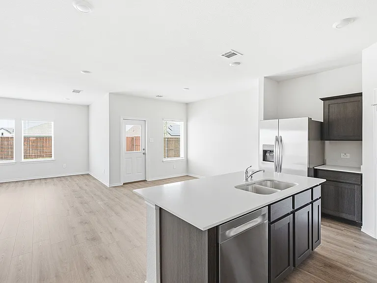 744 Orchid Way — Photo 5