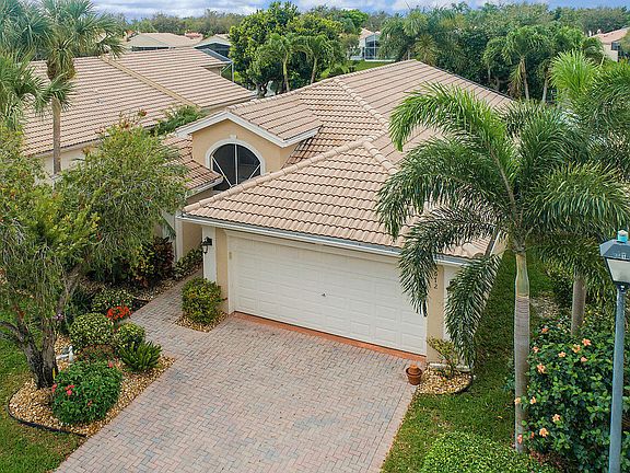 3rd image of 6672 Malta Dr
