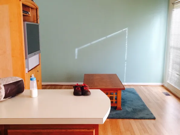 8126 Chelaberry Ct, Gaithersburg, MD 20879