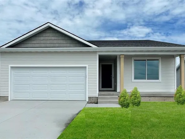 1217 Featherstone Ave NE, Bondurant, IA 50035