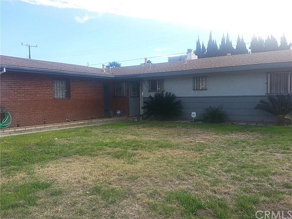 3rd image of 25761 Jane St