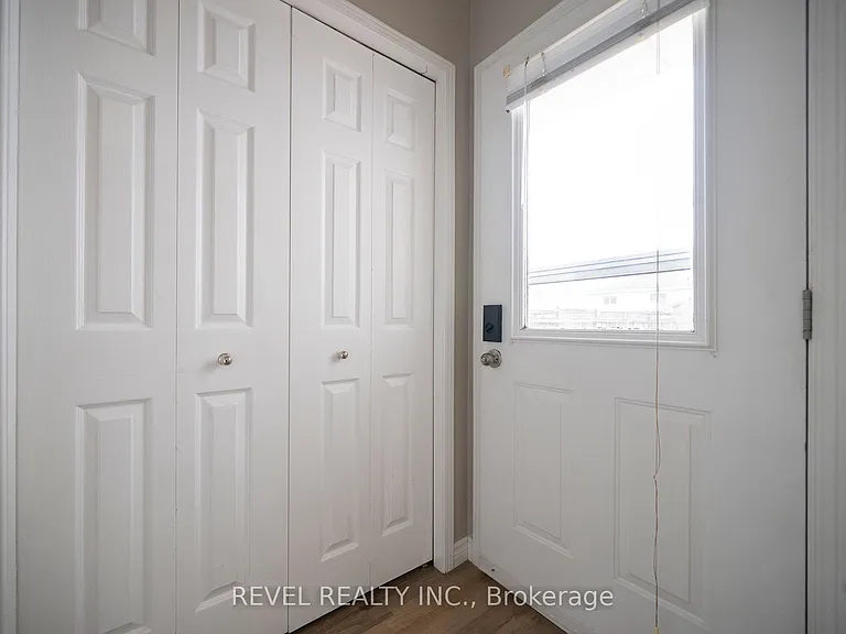 53 Memorial Dr #LOWER — Photo 2