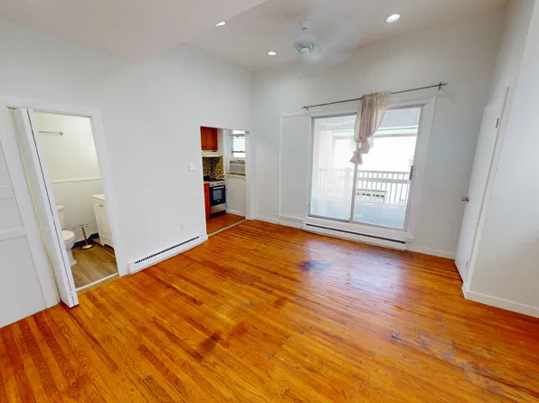 927 Pine St APT 302, Philadelphia, PA 19107