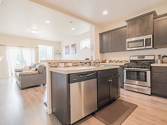 5th image of 3806 NE 62nd St