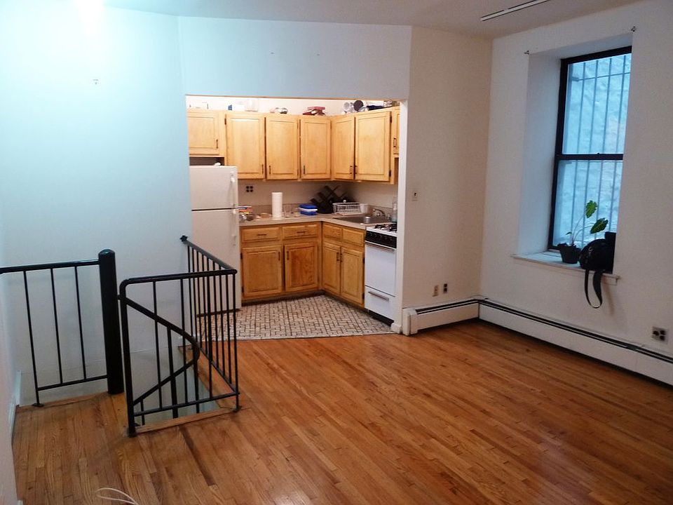 1st image of 35 W 96th St APT 1A