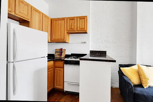 Rented by Compass | media 7