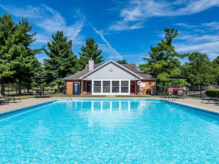 Dooley's Orchard amenity swimming pool and clubhouse.