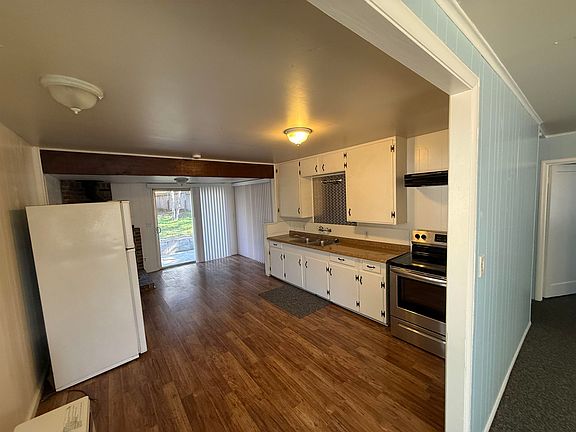 3rd image of 139 Ski Village Dr