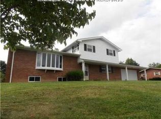 110 Oakwood Est, Scott Depot, WV 25560