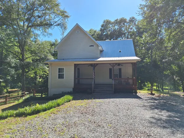208 Water Front Dr, Fort Valley, GA 31030