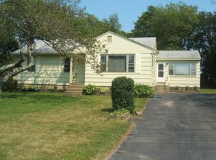 3 Lambert St, Narragansett, RI 02882