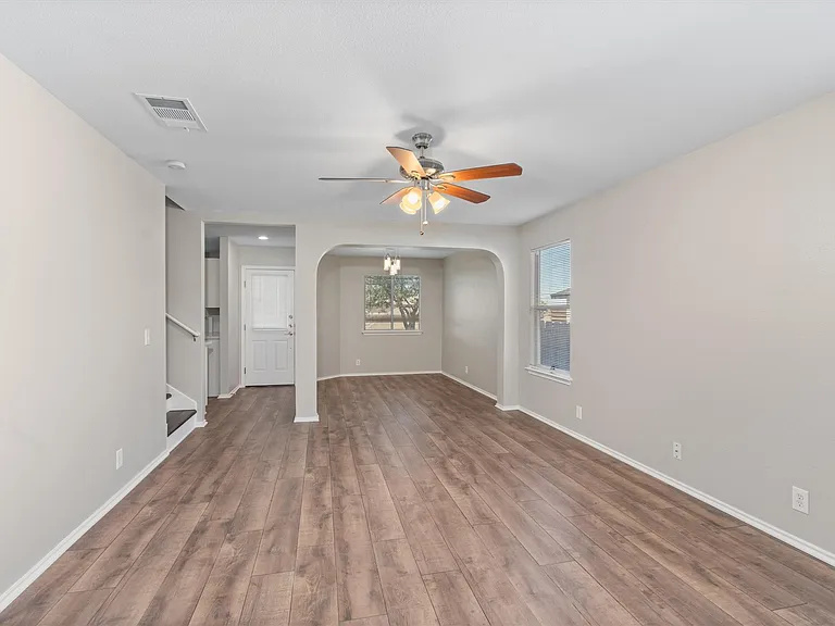 403 Lakemont Dr — Photo 4