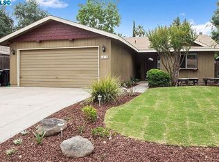 4617 W Feemster Ave, Visalia, CA 93277