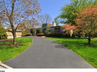 1275 Bobarn Dr, Narberth, PA 19072