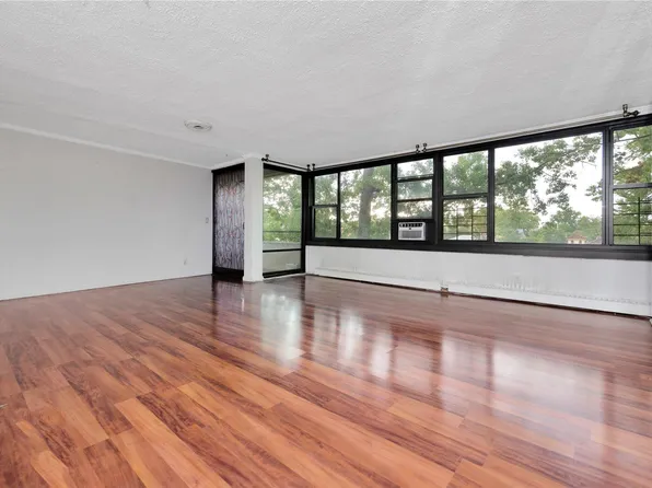 7-15 162 St. #5C, Beechhurst, NY 11357