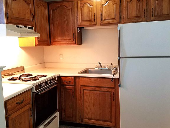 2nd image of 209 Winthrop Center Rd #4