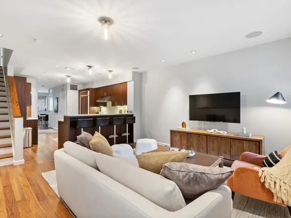 459 West 44th Street image 1 of 46