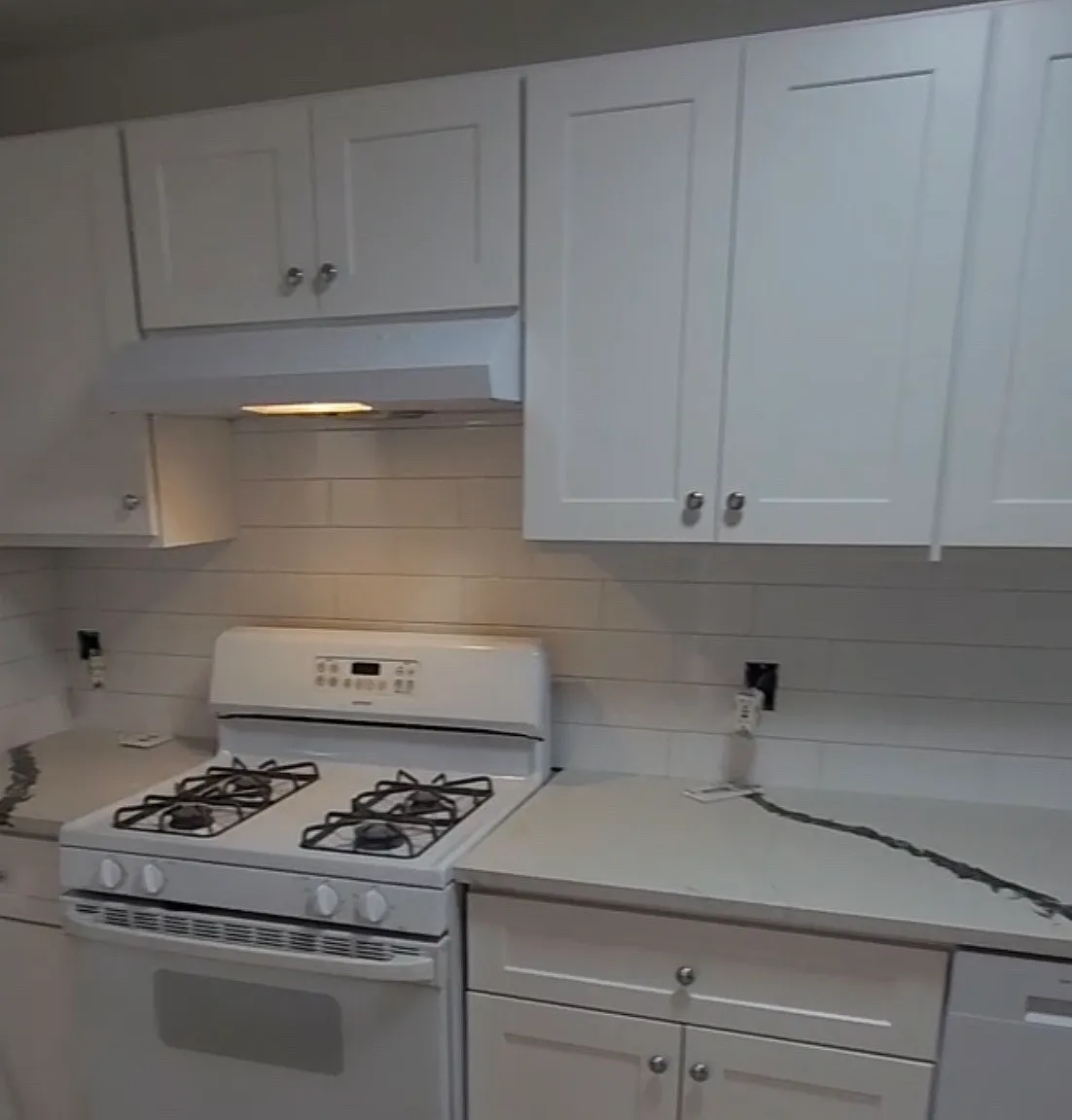 2 bed, 1200 sqft, $2,600 — Photo 4