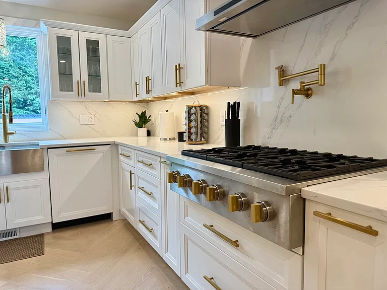 14 Bernard Cir — Photo 11