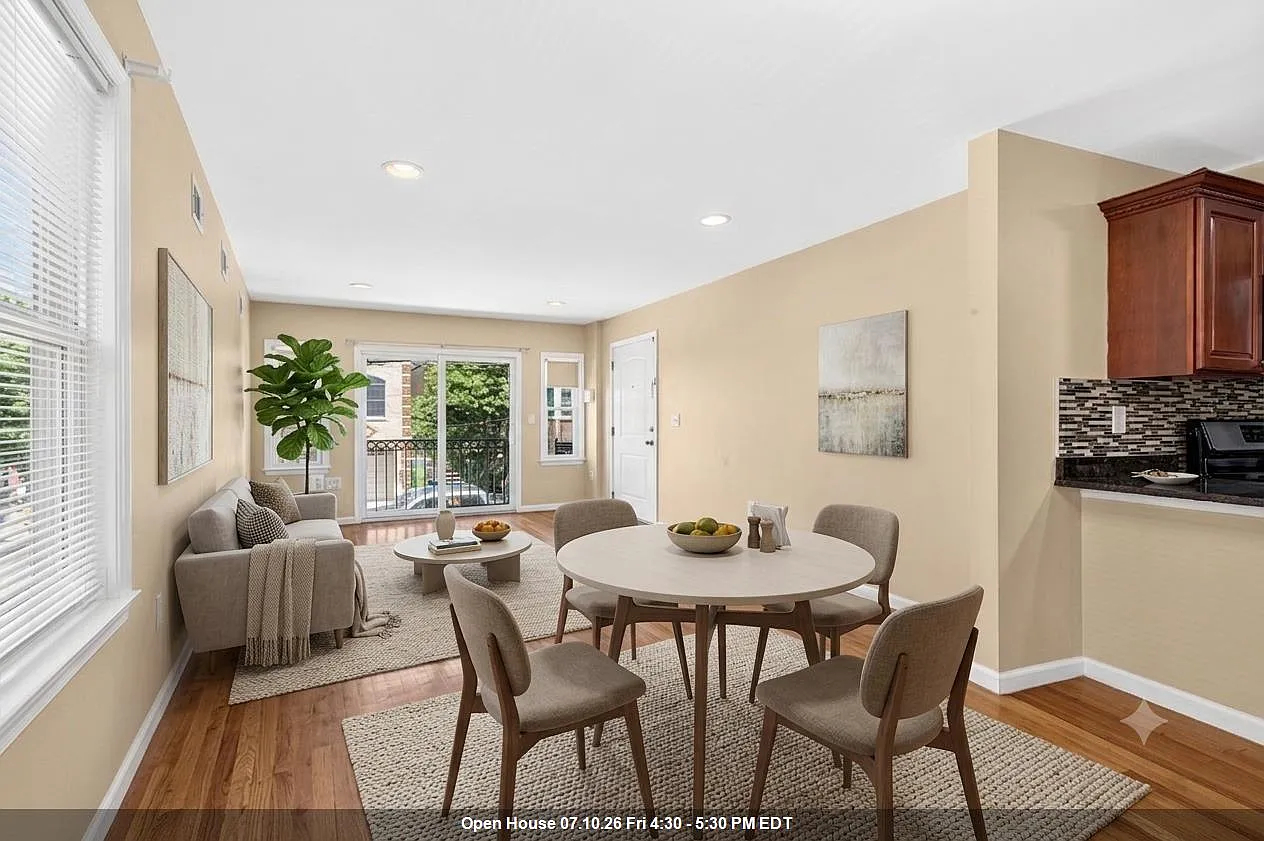 4 bed, 3.0 bath, 1800 sqft, $3,850 — Photo 1