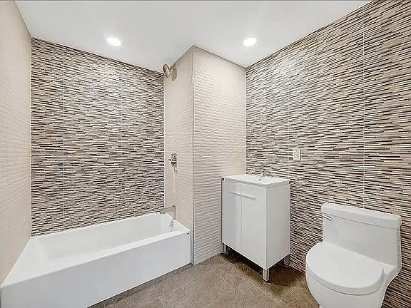 4th image of 1533 E 19th St #807