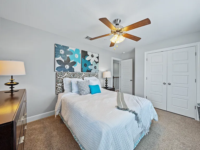 2214 S Lakeline Blvd — Photo 14
