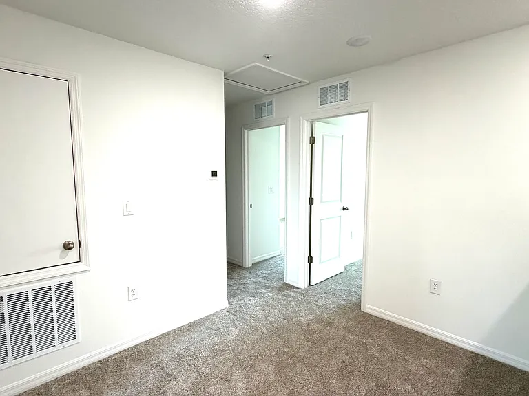 706 Blissful Gardens Way — Photo 15