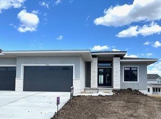 16445 S Elmridge St, Olathe, KS 66062