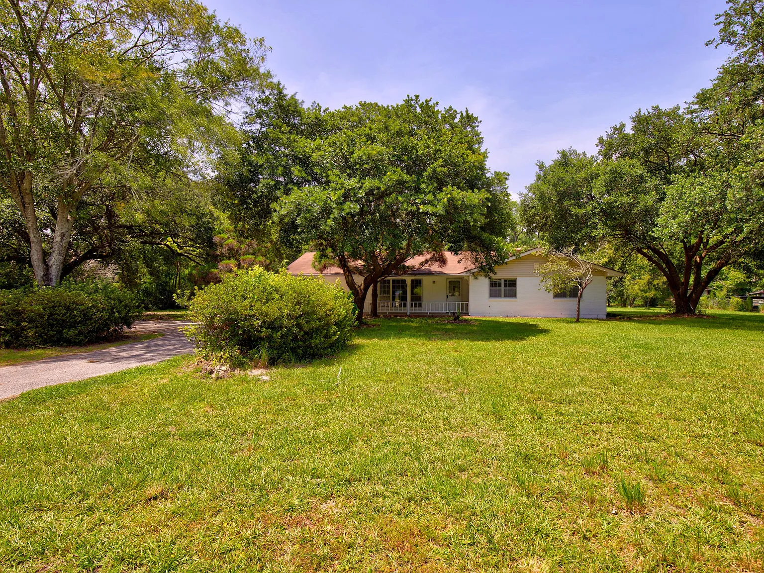 3 bed, 1800 sqft, $1,995 — Photo 3