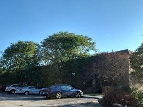 2nd image of 22514 Jackson Ct APT 4D1