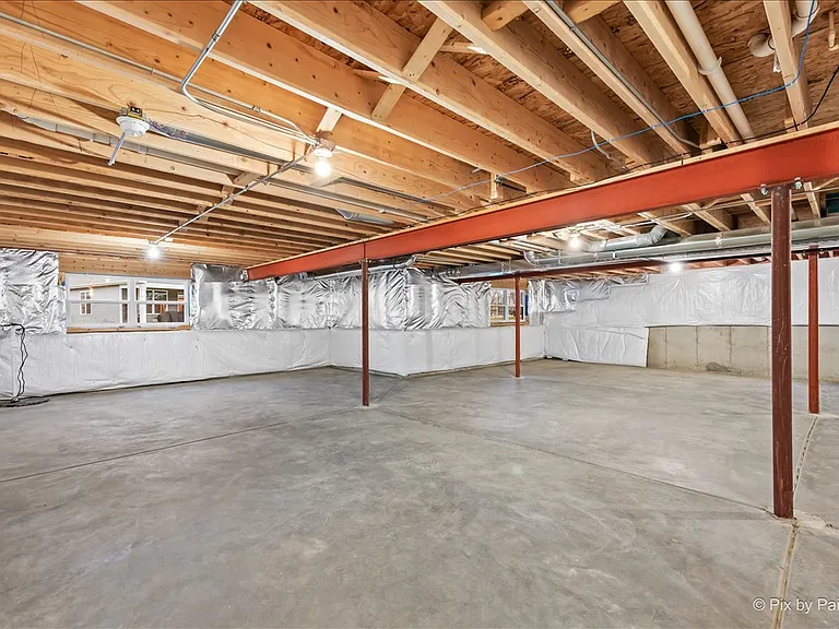 301 Westminster Ct — Photo 28