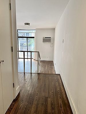 5th image of 85 E 10th St APT 2g