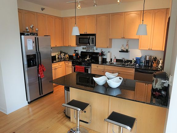 4th image of 1250 S Michigan Ave APT 1302