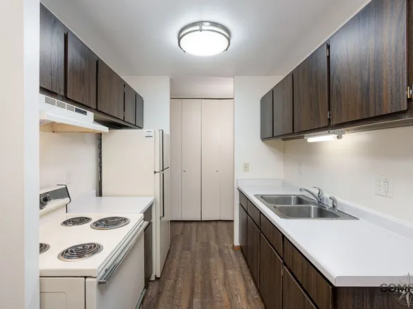 Half Moon Lake Apartments, 716 W Grand Ave #311, Eau Claire, WI 54703