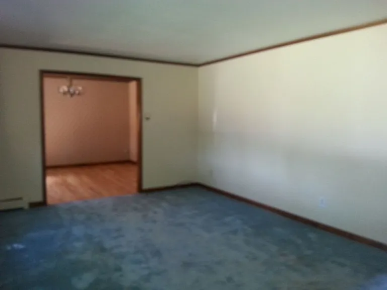 750 Country Club Rd — Photo 5