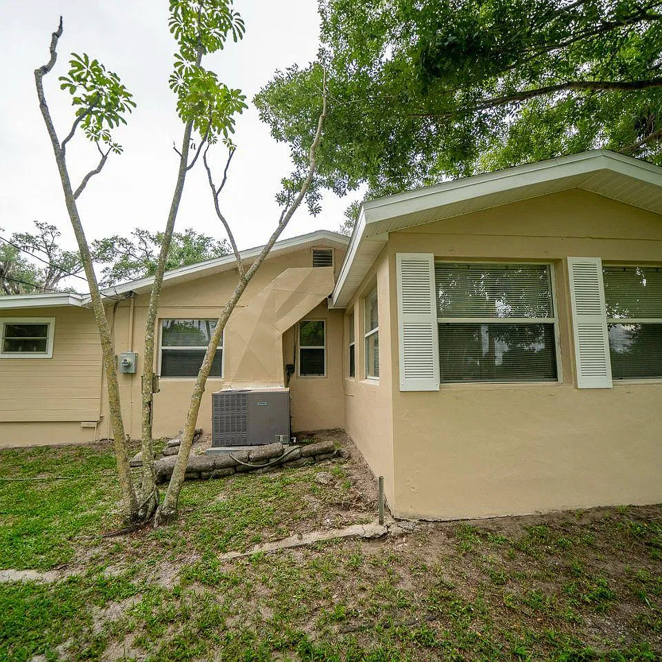3 bed, 1400 sqft, $1,600 — Photo 3