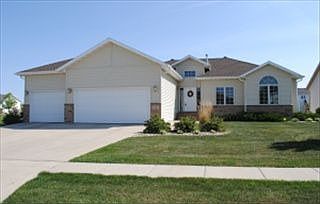 1st image of 1581 Cambridge Dr