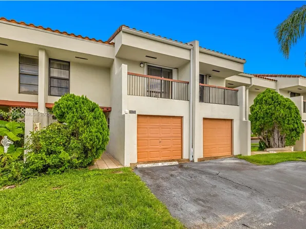 6673 Racquet Club Dr #185, Lauderhill, FL 33319