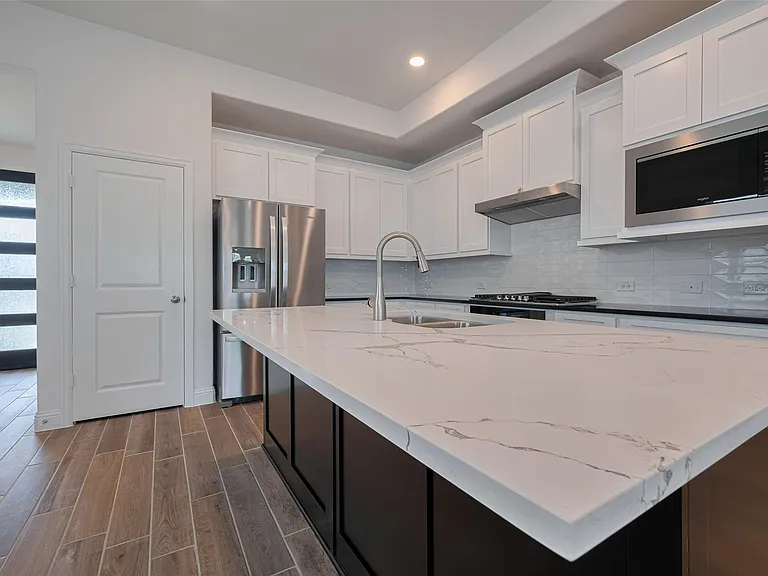 4206 Colony Ln — Photo 14