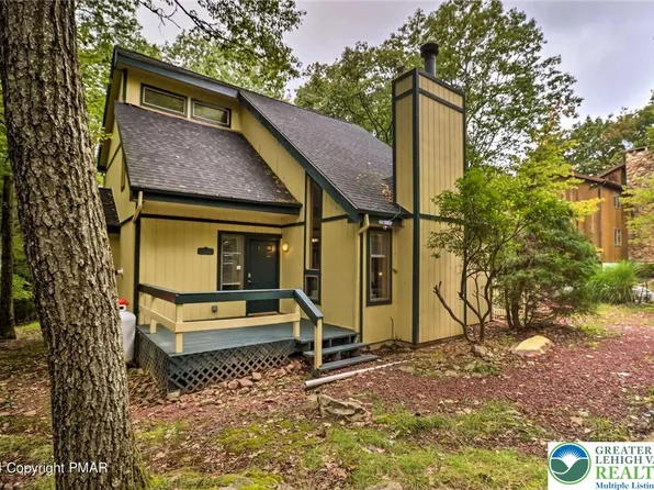 15 Skye Dr, Lake Harmony, PA 18624