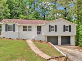 909 Winchester Cir, Birmingham, AL 35235
