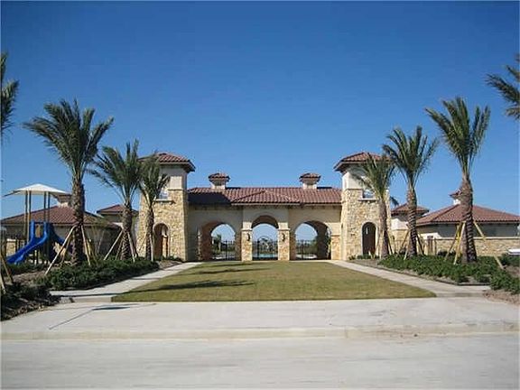 5th image of 4631 Serrano Dr