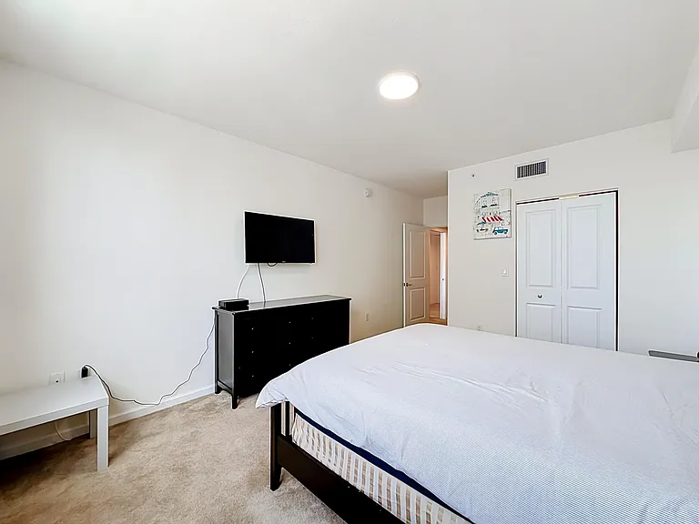 610 W Las Olas Blvd #1819N — Photo 50