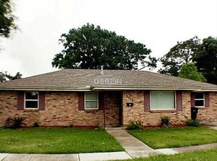 2313 Gallo Dr, Chalmette, LA 70043