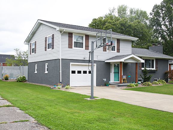 3rd image of 232 Township Road 1107