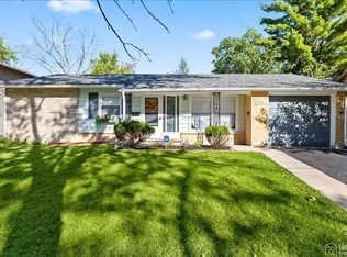 2704 Larkspur Ln, Hazel Crest, IL 60429