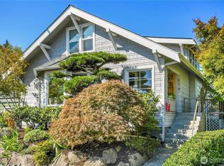 3702 SW Cloverdale St, Seattle, WA 98126