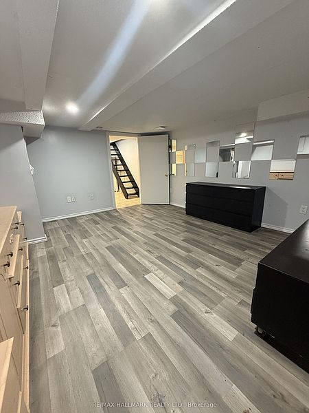Toronto House for rent - 1 Bedroom — photo 2