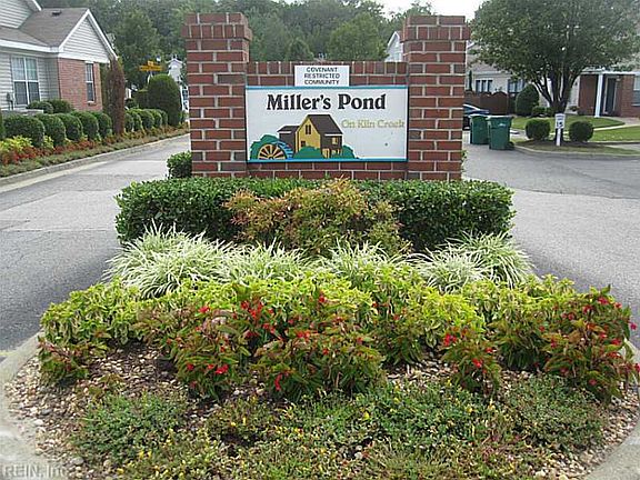 4th image of 863 Miller Creek Ln