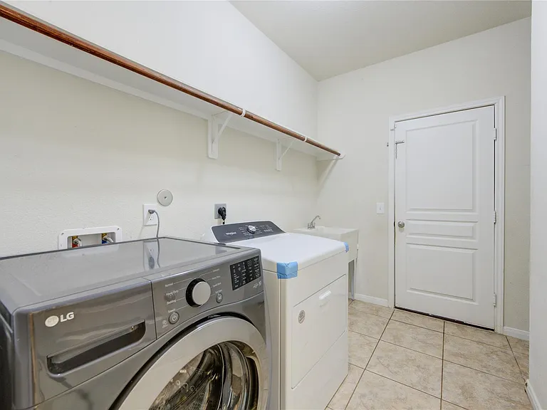5318 Hickory Harvest Dr — Photo 42